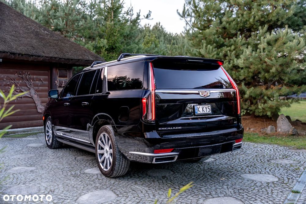 Cadillac Escalade - 12