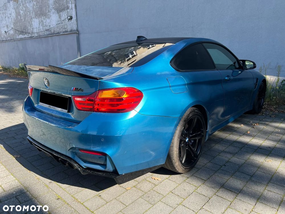 BMW M4 Standard - 4