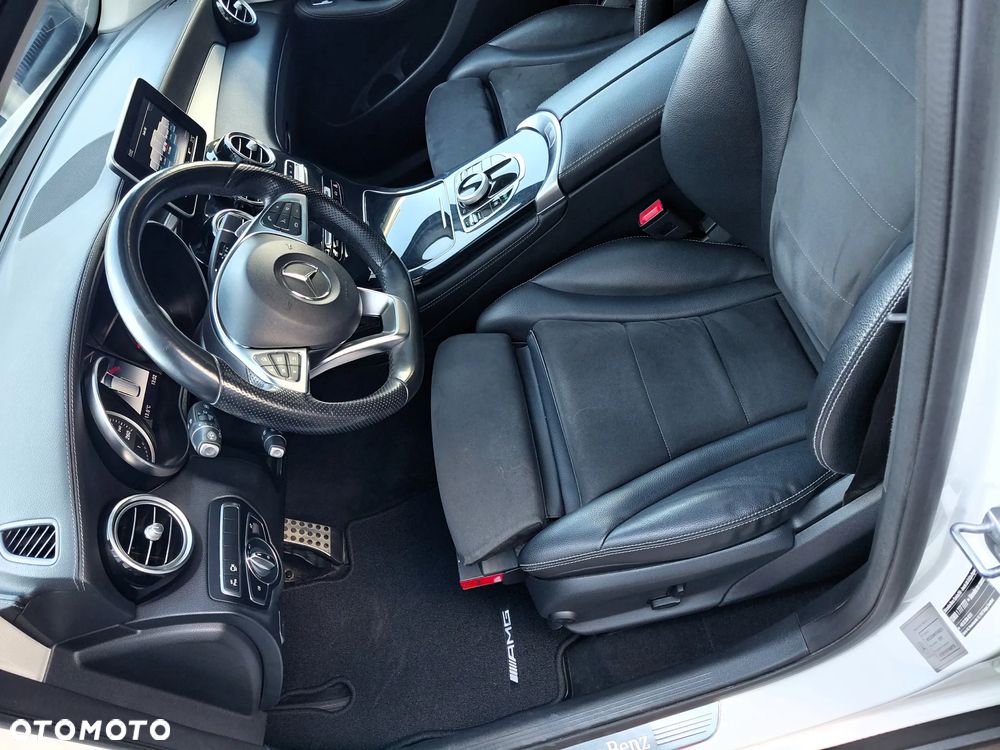 Mercedes-Benz GLC 250 4Matic 9G-TRONIC AMG Line - 18
