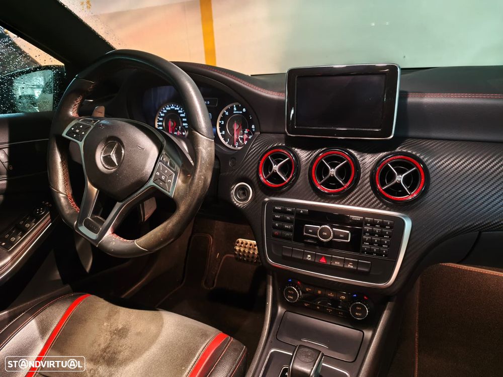 Mercedes-Benz A 45 AMG 4-Matic - 5