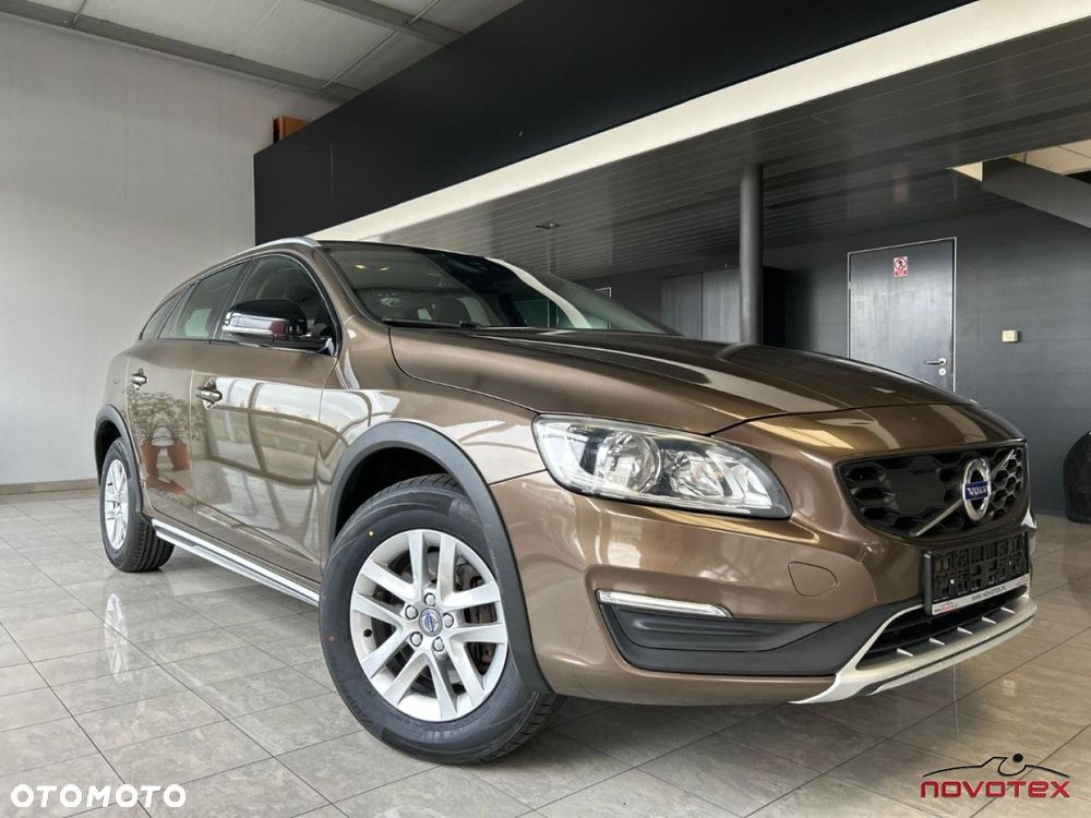 Volvo V60 Cross Country - 3