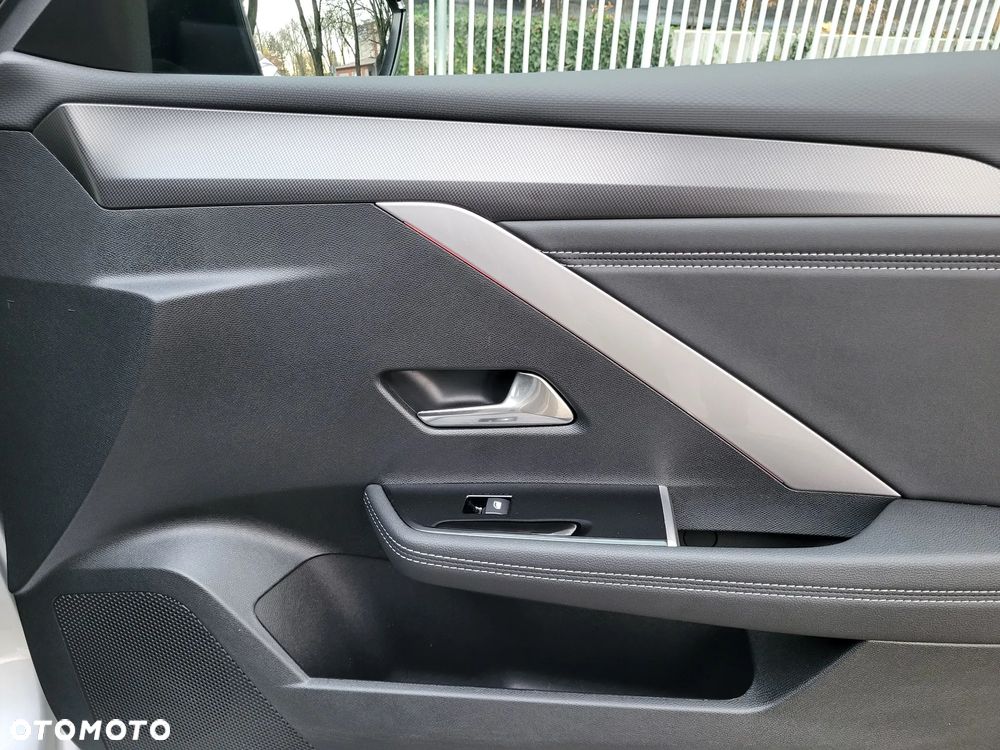 Opel Astra VI Sports Tourer 22 - 37