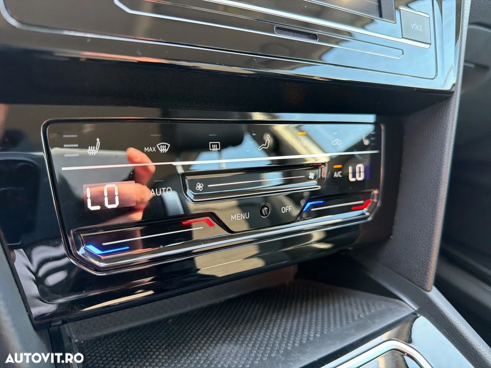 Volkswagen Passat 2.0 TDI DSG Elegance - 23