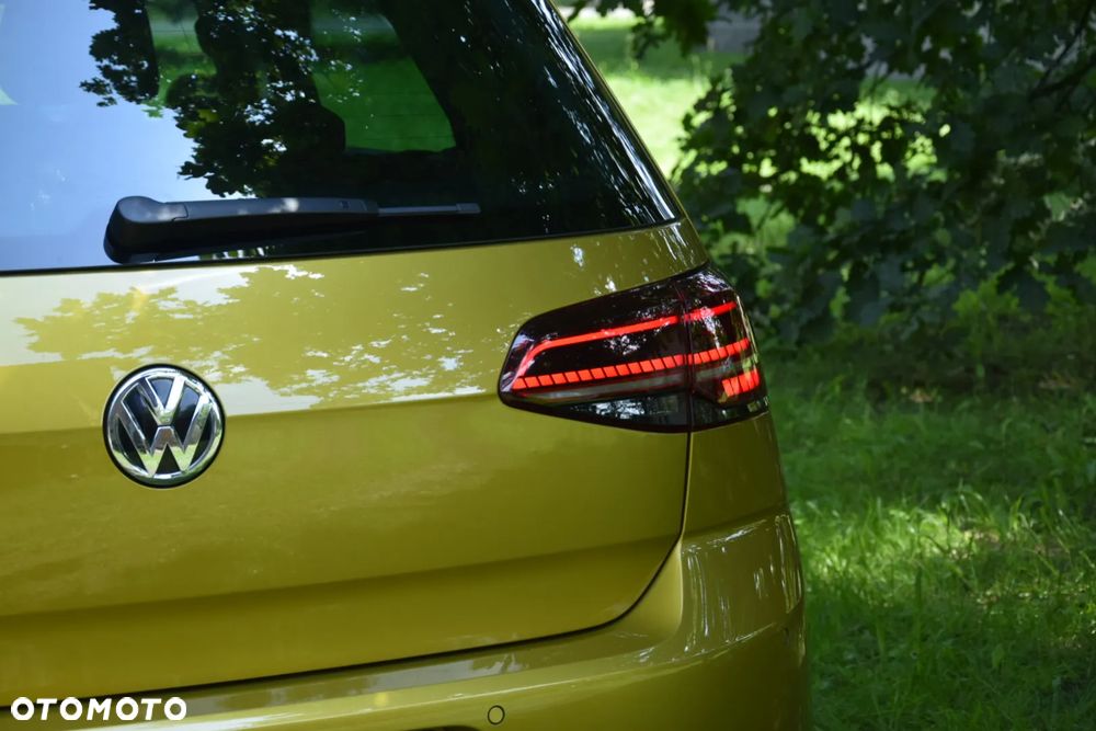 Volkswagen Golf 1.4 TSI BMT Highline - 20