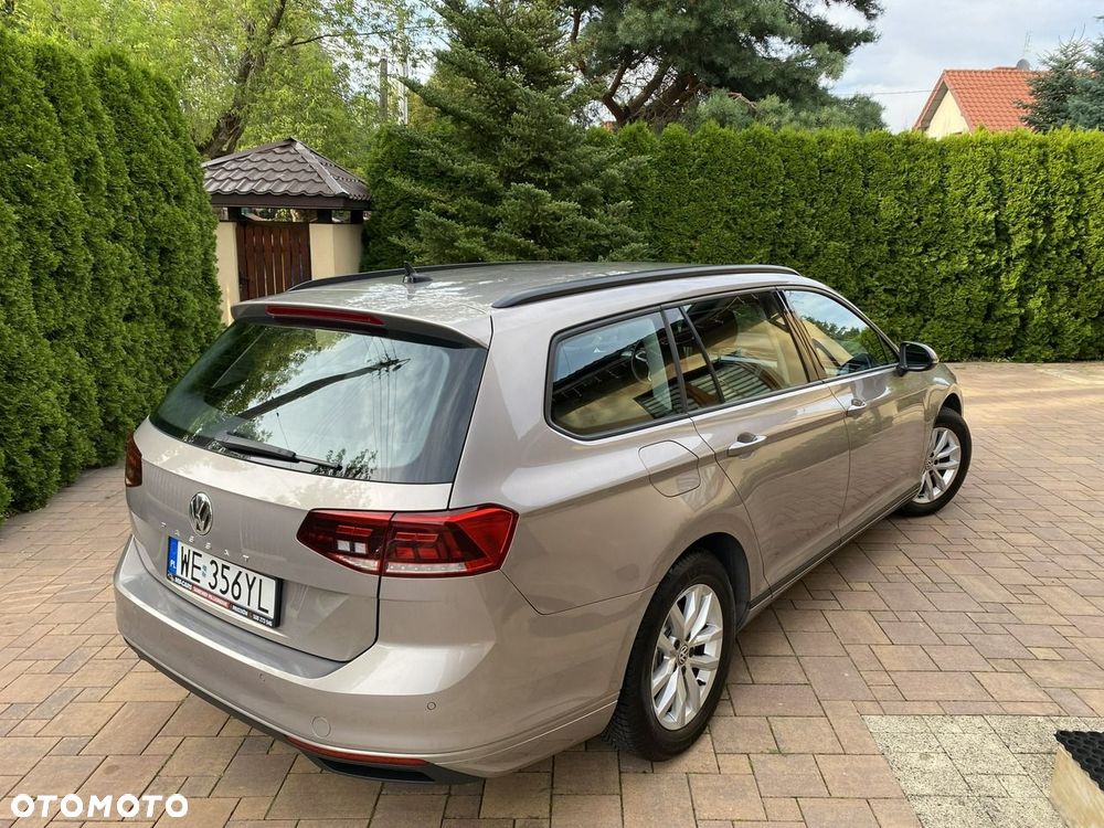 Volkswagen Passat - 10
