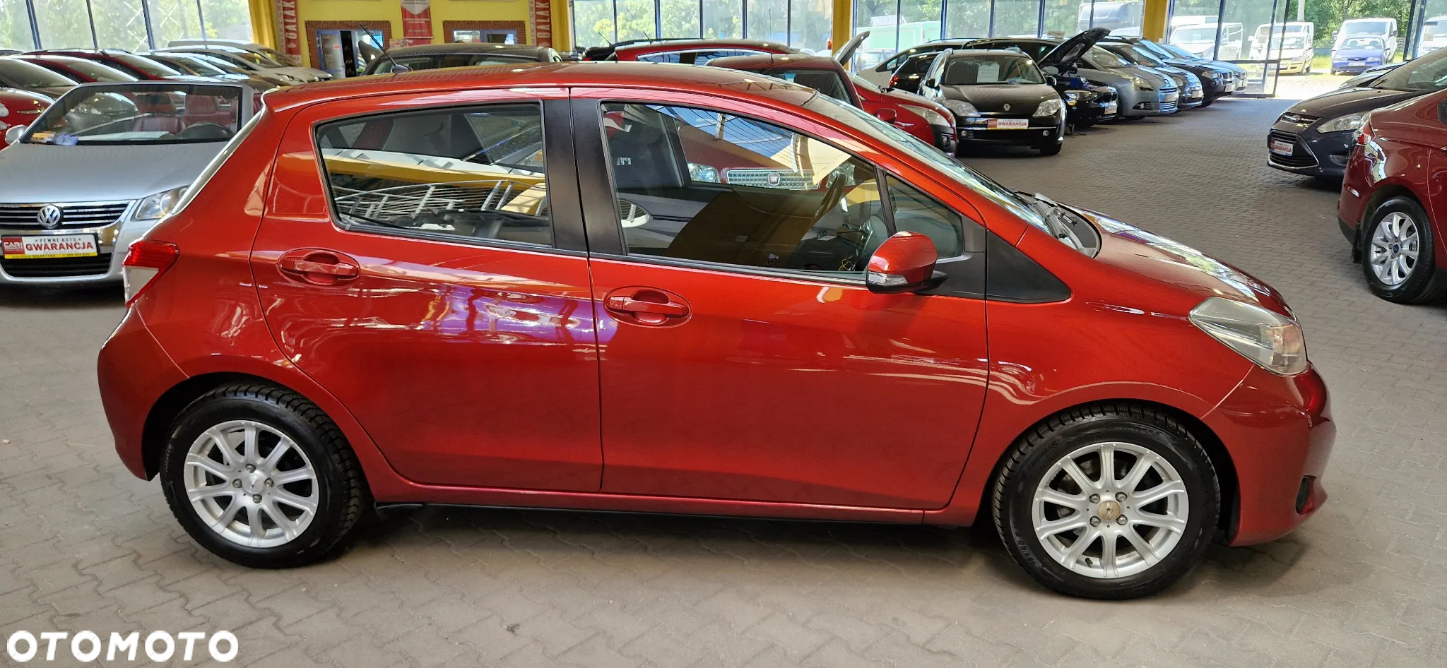 Toyota Yaris 1.33 VVT-i Executive - 10