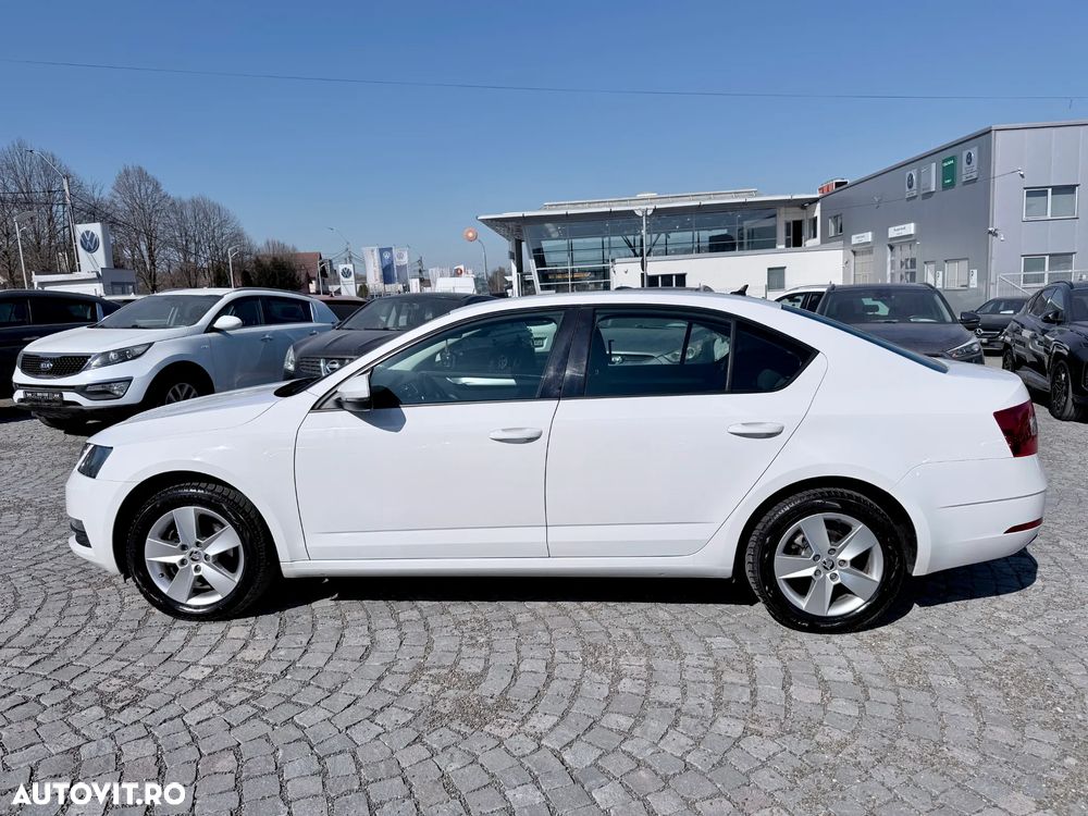 Skoda Octavia 1.6 TDI Ambition - 16