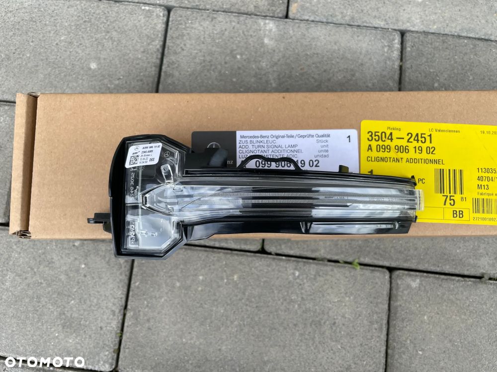 KIERUNKOWSKAZ LUSTERKA LEWEGO MERCEDES A-KLASA W177, CLA C118, SL R232 - NOWY ORYGINALNY - 1