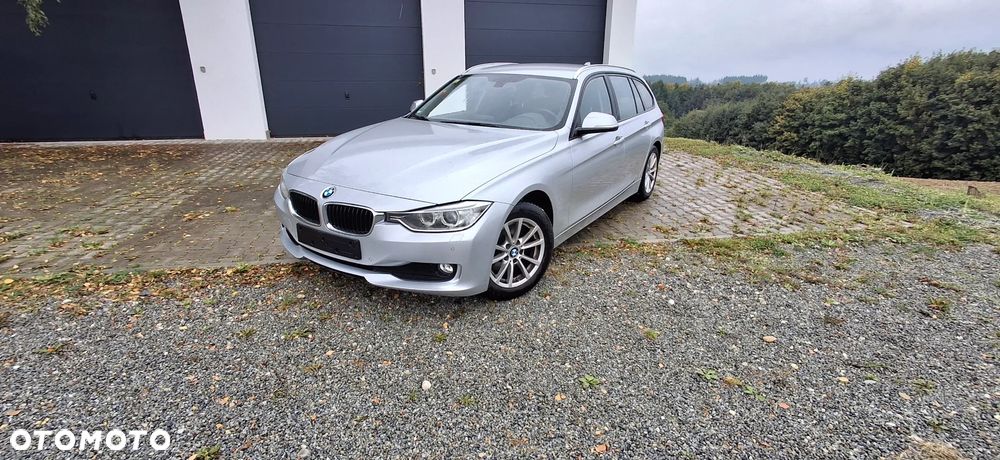 BMW Seria 3 320d DPF Touring - 1