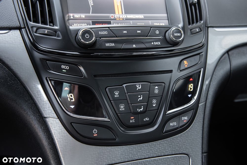 Opel Insignia - 23