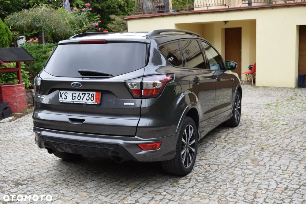 Ford Kuga 1.5 EcoBoost 2x4 ST-Line - 8