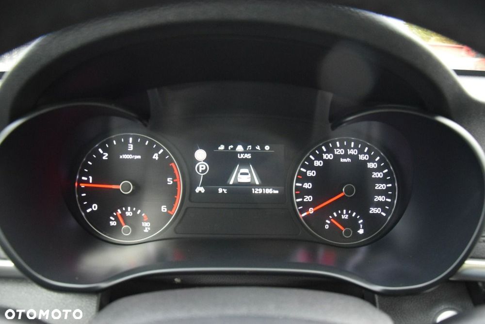 Kia Optima - 35