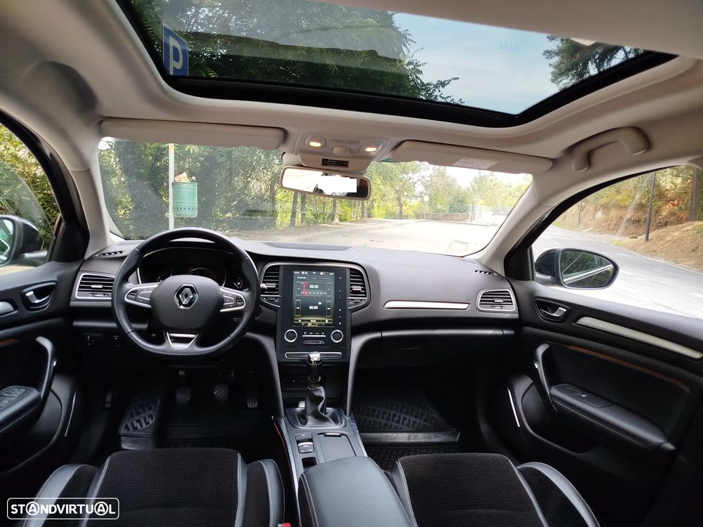 Renault Mégane Grand Coupe - 2