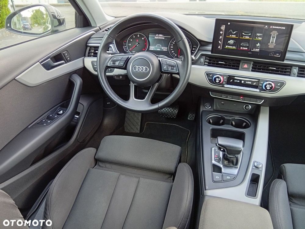 Audi A4 Limousine - 19