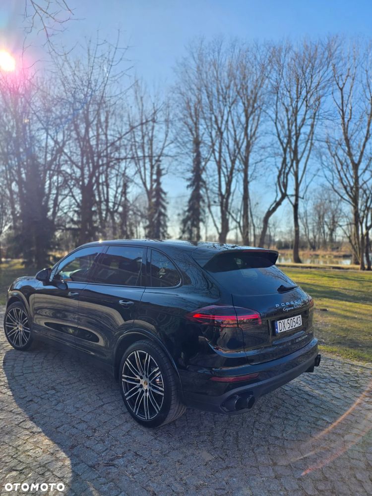 Porsche Cayenne Turbo S Tiptronic S - 27