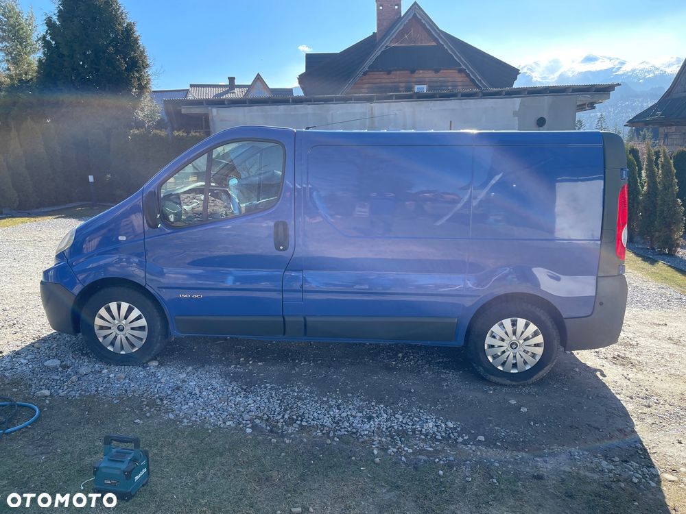 Renault TRAFIC - 1