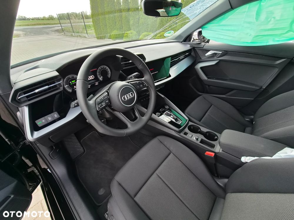 Audi A3 Sportback 40 TFSIe S tronic - 11