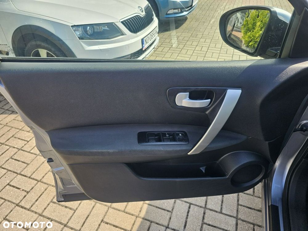 Nissan Qashqai 1.6 Visia - 37