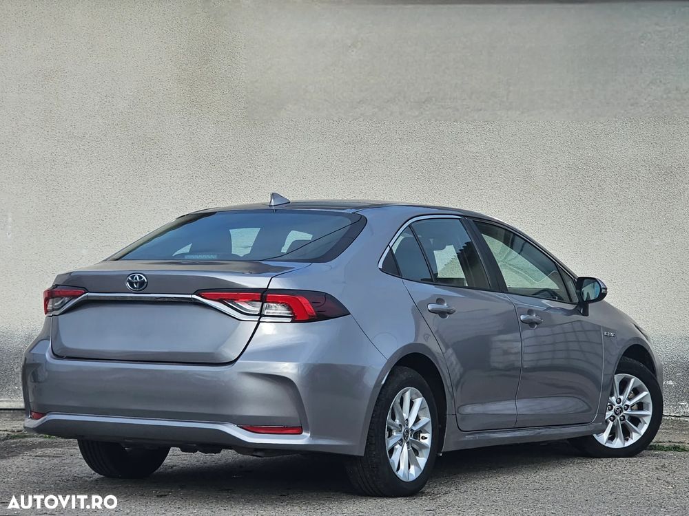 Toyota Corolla - 4