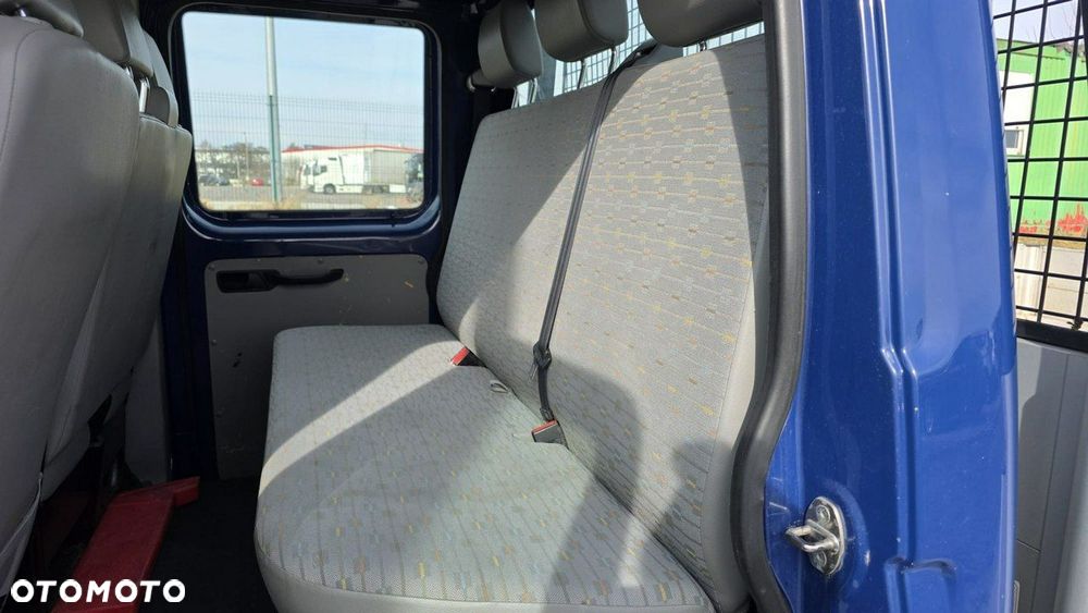 Volkswagen Transporter - 12