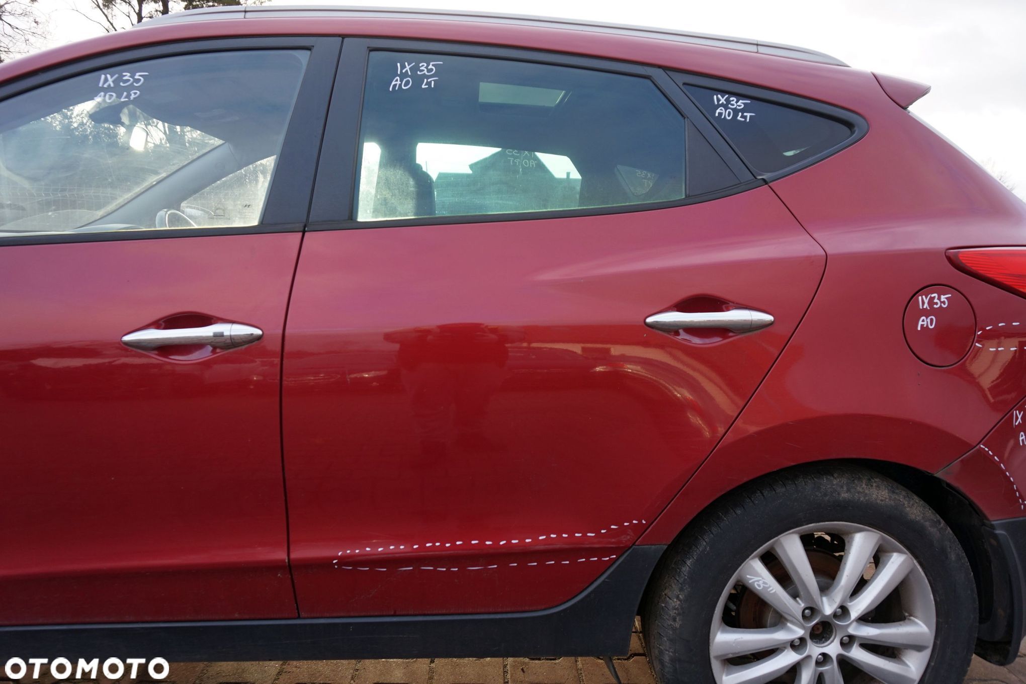 DRZWI TYLNE LEWE IX35 I  AA1 A0 77003-2Y000 CZERWONY (INFRA RED) HYUNDAI 2009-2015 - 1