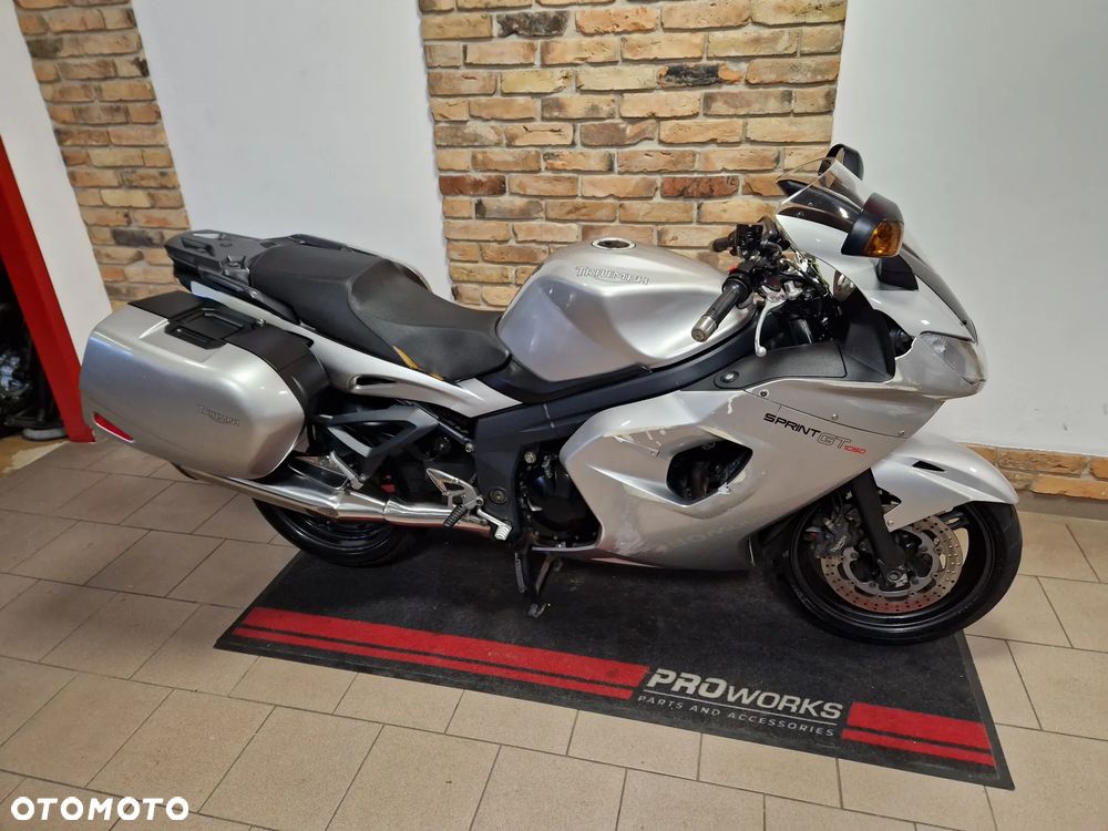 Triumph Sprint - 2