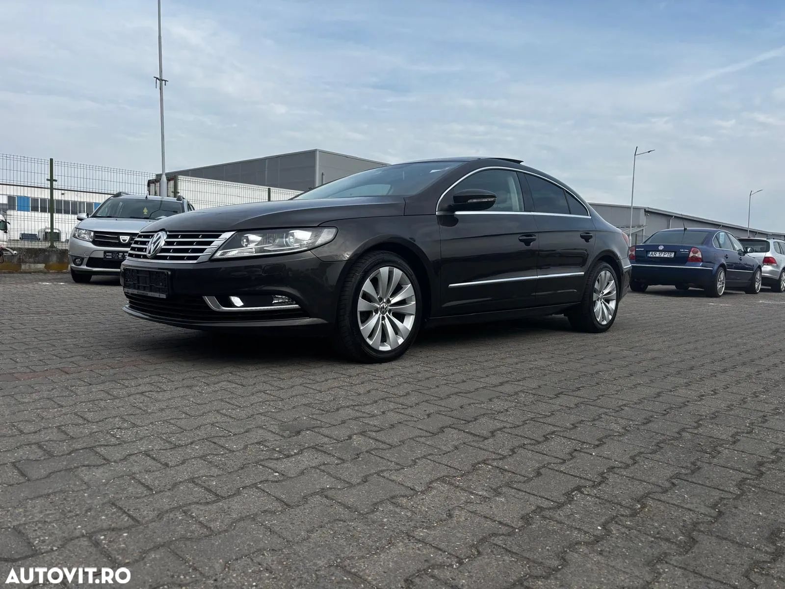 Volkswagen Passat CC - 1
