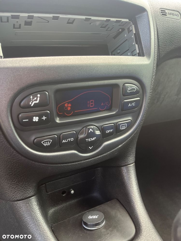 Peugeot 206 1.4 Oxygene - 19