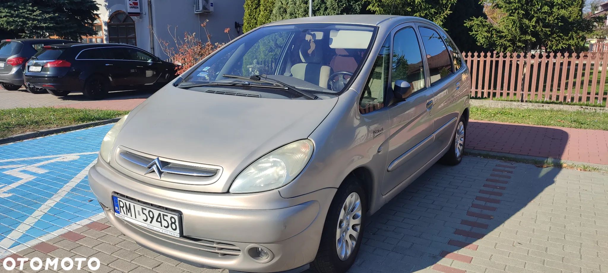 Citroën Xsara Picasso 1.8i SX Plus Top-Edition - 1