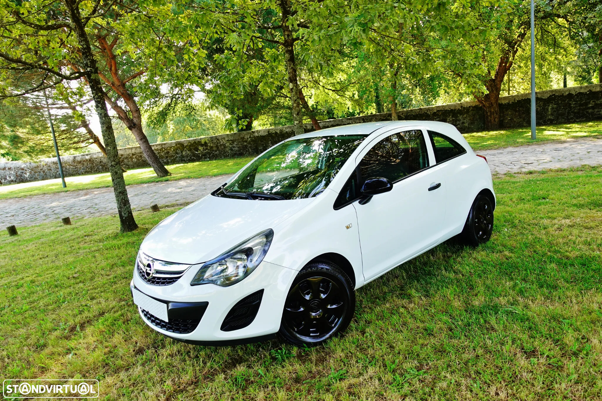 Opel CORSA - 2