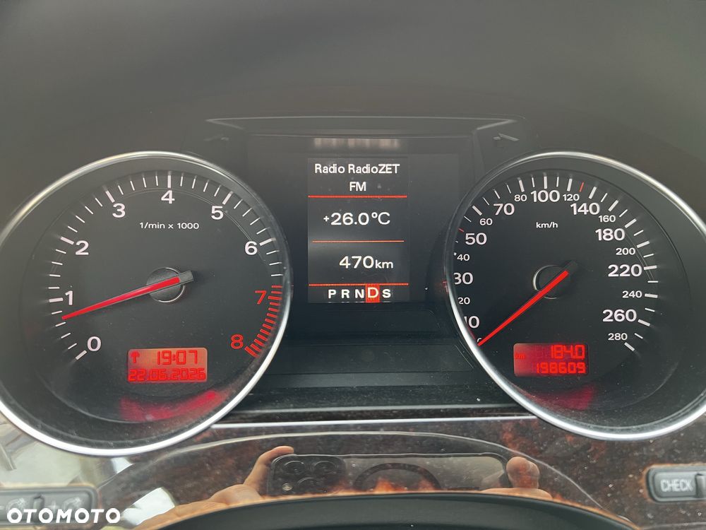 Audi A8 - 3