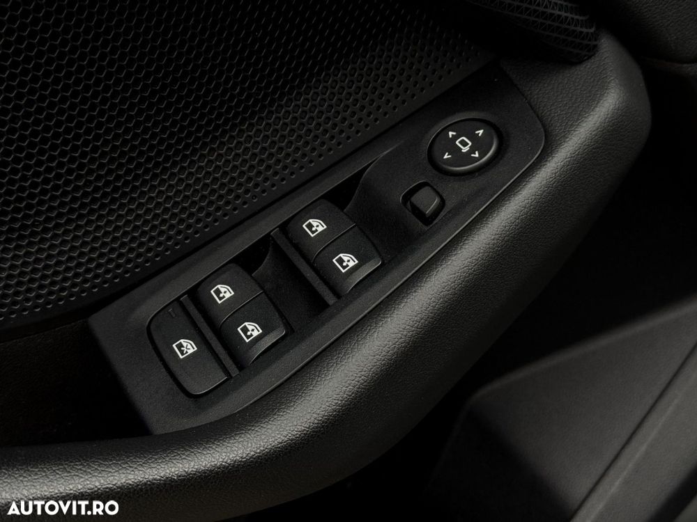 BMW Seria 1 - 19
