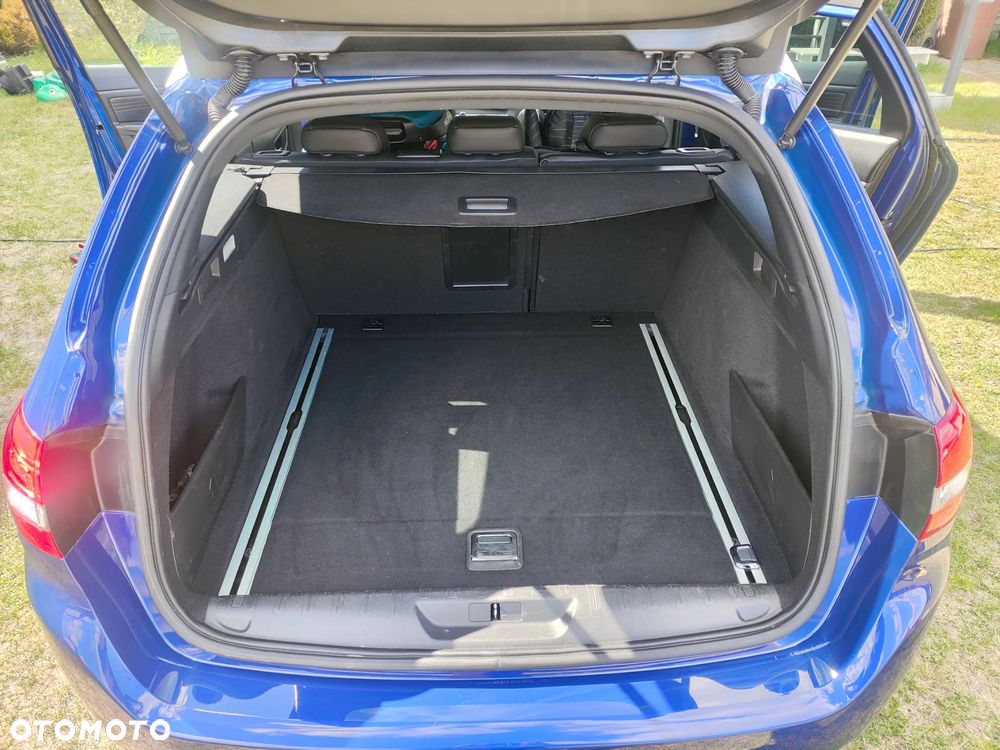 Peugeot 308 - 13