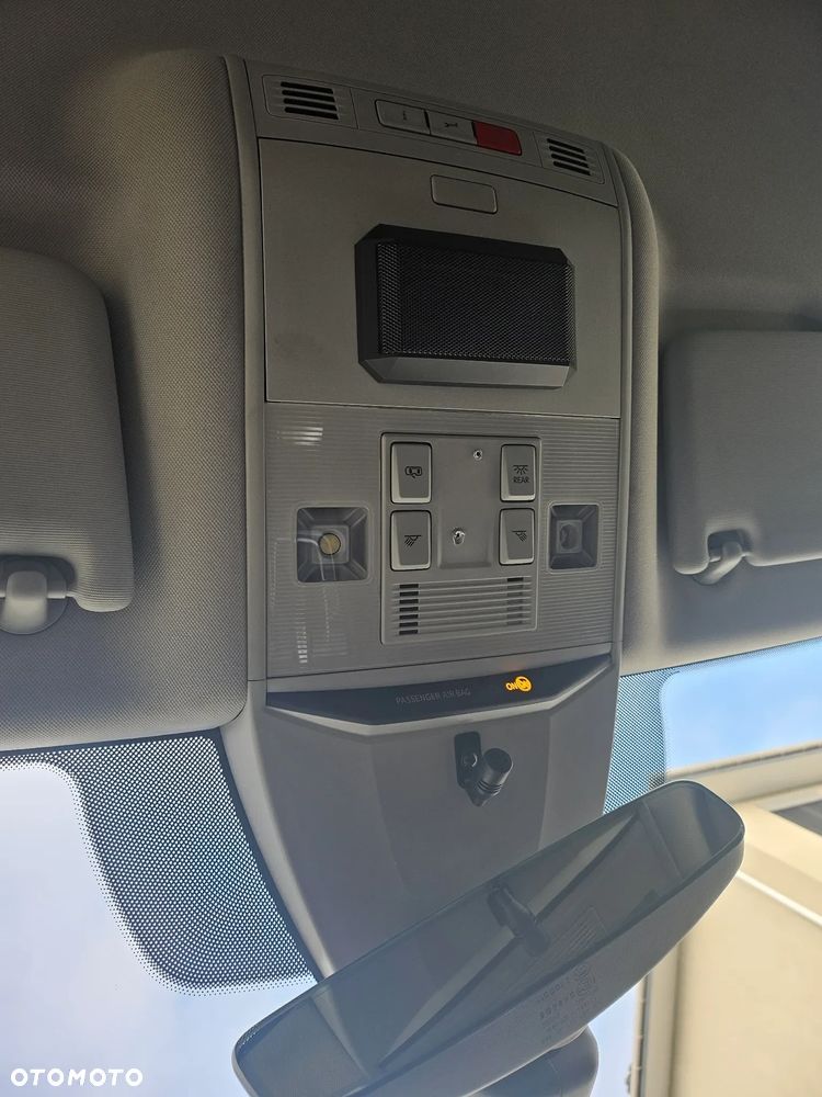 Volkswagen Passat Variant - 13