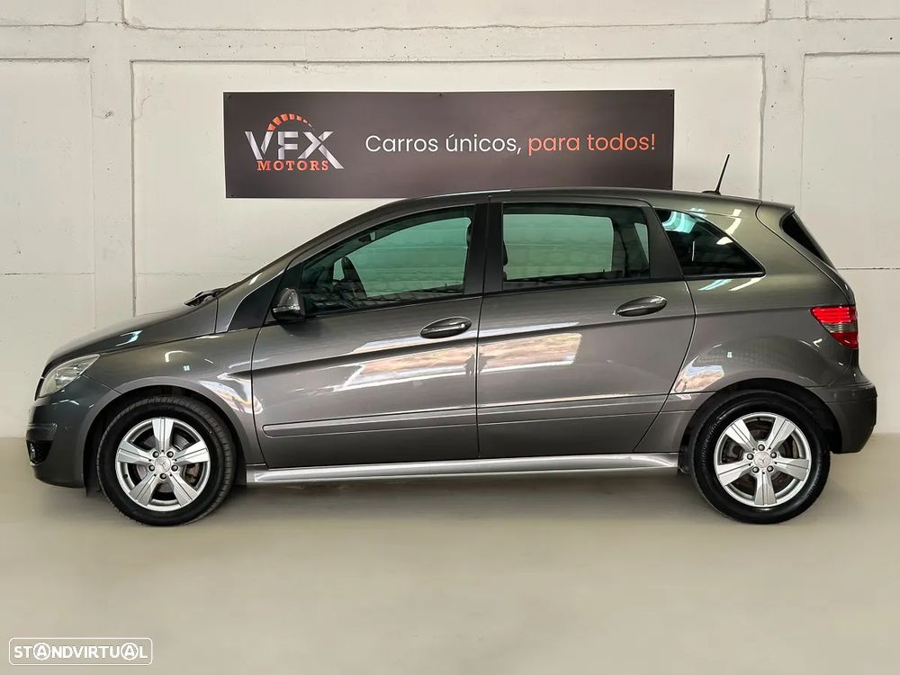 Mercedes-Benz B 180 CDI - 21