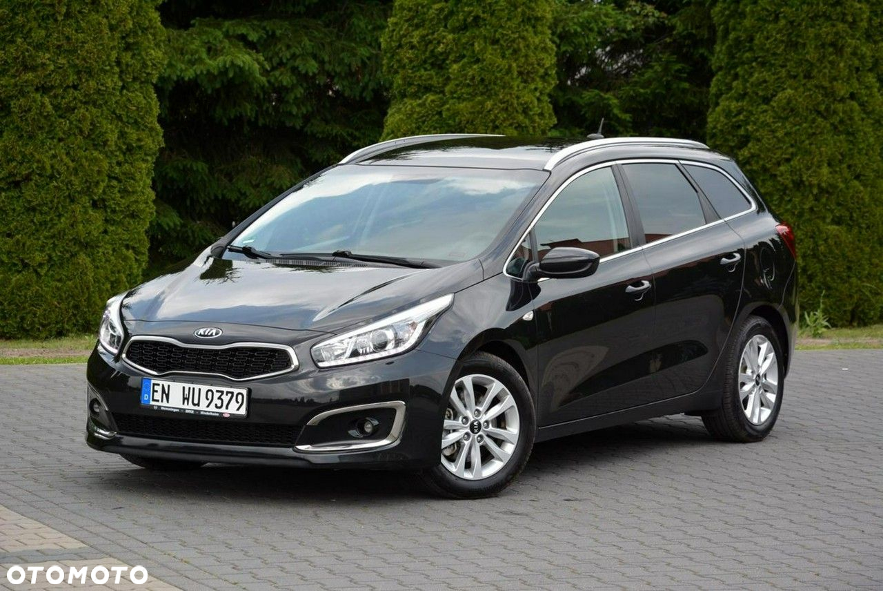 Kia Ceed 1.6 GDI ISG SW Platinum Edition - 2