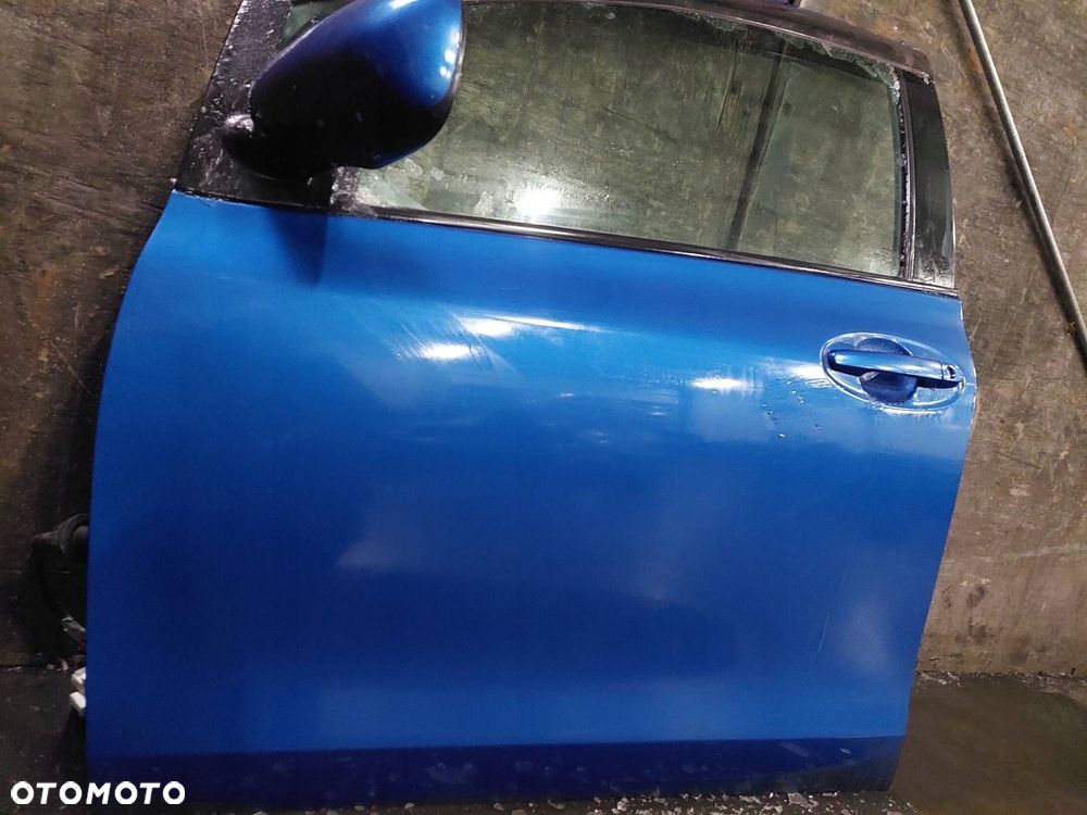 DRZWI KOMPLETNE LEWY PRZÓD + LUSTERKO LEWE TOYOTA YARIS II 8T0 - 3