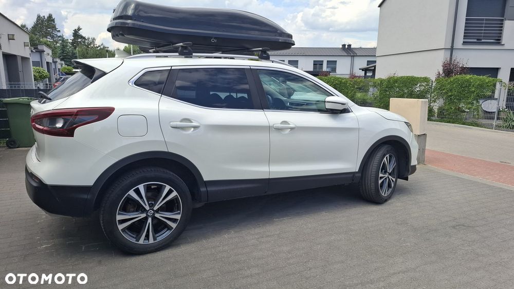 Nissan Qashqai 1.3 DIG-T N-Connecta EU6d - 1