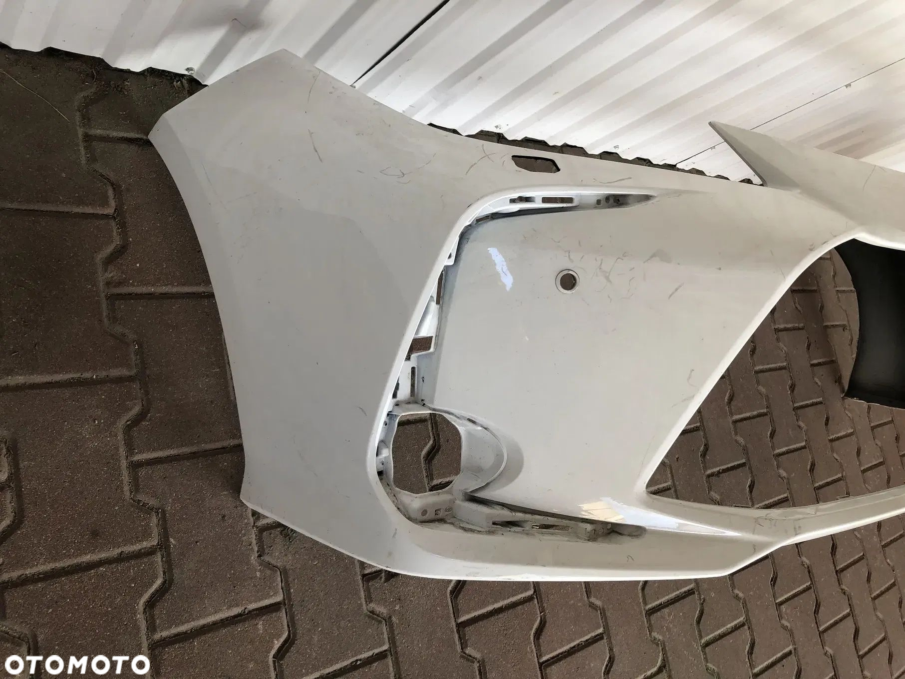 TOYOTA COROLLA E21 SEDAN 19- zderzak przód przedni BARDZO ŁADNY - 3