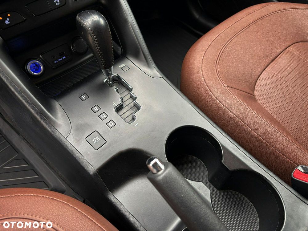 Hyundai ix35 2.0 CRDi 4WD Automatik Premium - 18