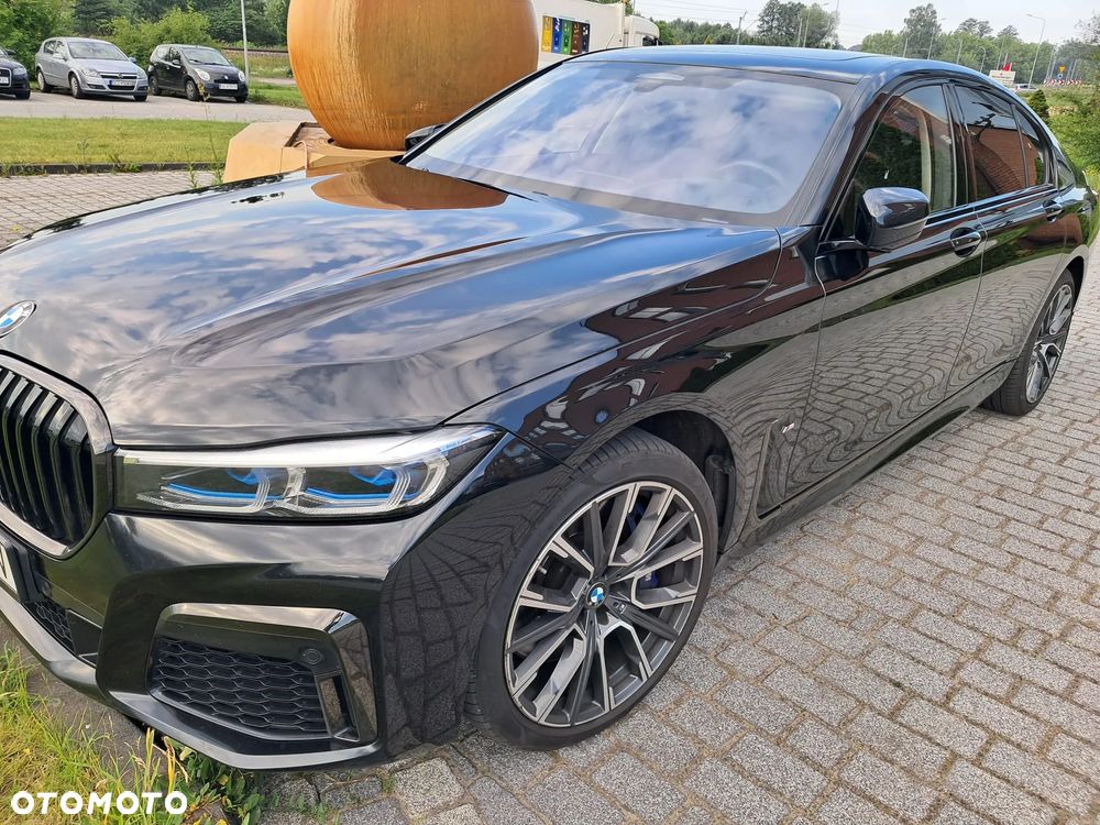 BMW Seria 7 750i xDrive - 1