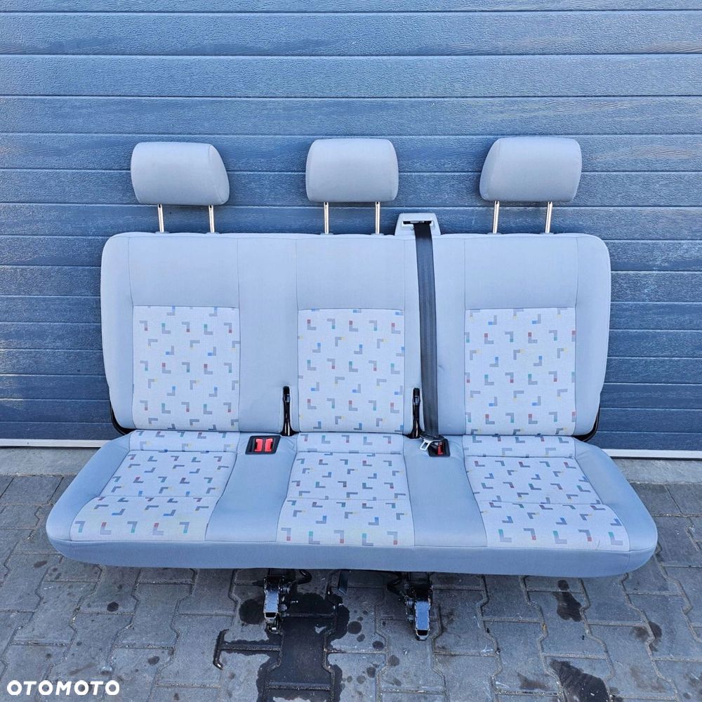 VW T5 T6 fotel trójka ławka tył 3 RZĄD LLL - 1