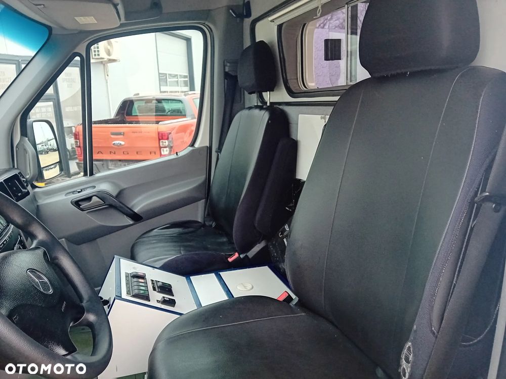 Mercedes-Benz Sprinter karetka - 20
