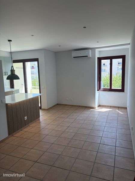 Apartamento t2 ao pe da universidade das gambelas - Grande imagem: 2/8