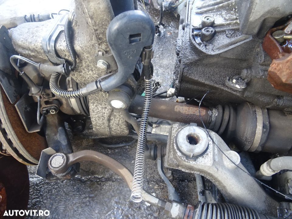 Vand Planetara Stanga Peugeot 407 2.0 HDI 136CP Euro4 din 2008 - 1