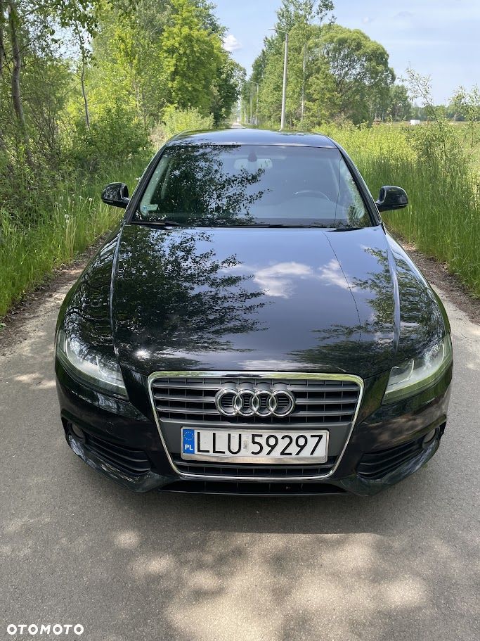Audi A4 Limousine - 2