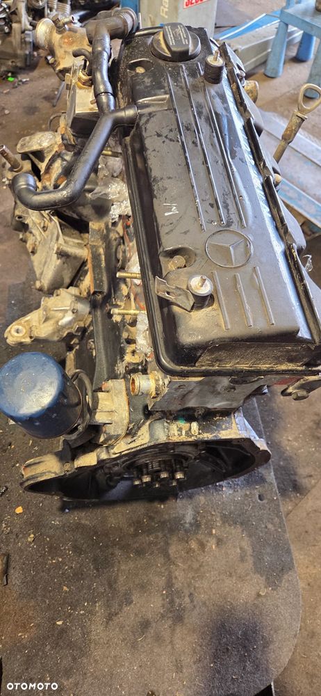 Silnik Mercedes W 124 2.0 benzyna 92 rok 102963 - 4