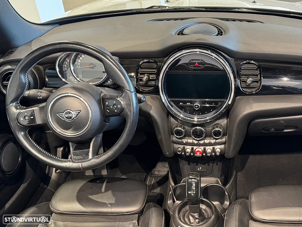 MINI Cabrio Cooper Classic Auto - 12
