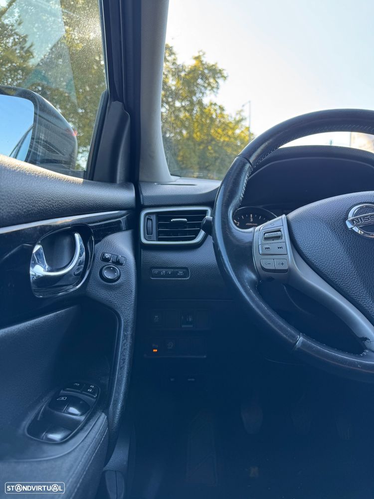 Nissan Qashqai 1.5 dCi N-Tec - 10