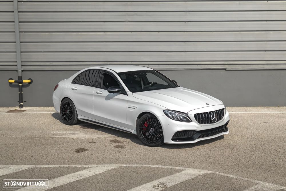 Mercedes-Benz C 63 AMG - 4